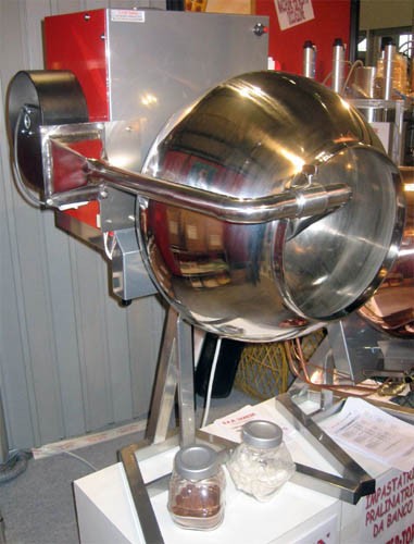 Impastatrice Pralinatrice MODELLO 500 D.R.A. 12-20KG per prodotti pralinati made in Italy
