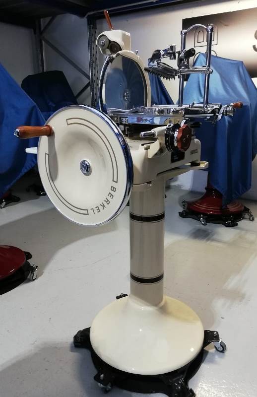 AFFETTATRICE A VOLANO BERKEL MOD. 9H