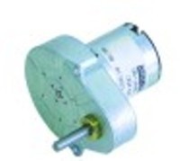 motoriduttore crouzet tipo 82048054 24v tensione dc 120rpm albero diametro  4x5mm l 56mm lar. 50mm