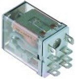 relè 230vac 10a 2co distanza fra i puntalini 10mm a spina 240v 2 poli tipo c7-a20 attacco 4,8mm